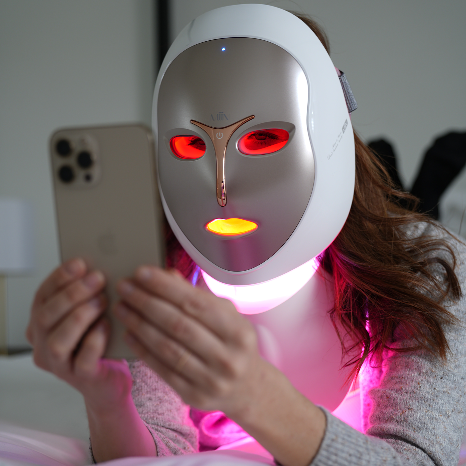 Artemis LED Mask & Neck System